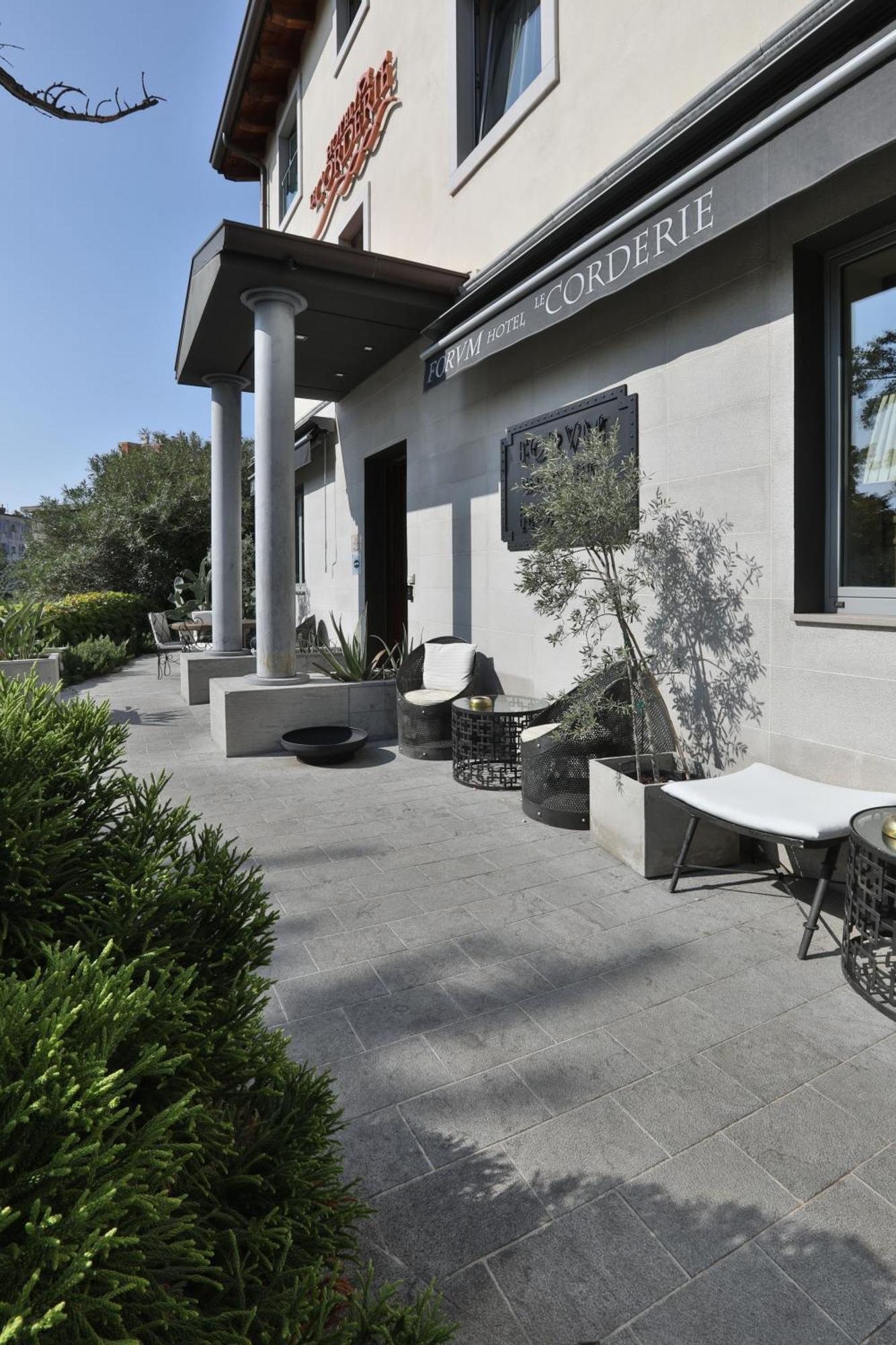 Hotel Le Corderie ตรีเอสเต ภายนอก รูปภาพ